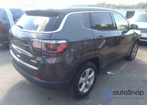 2018 Jeep Compass Latitude 4X4 from USA, damaged, VIN 3C4NJDBBXJT115783